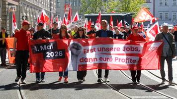 1. Mai und Pfingsten als Feiertage streichen – das wäre mutig