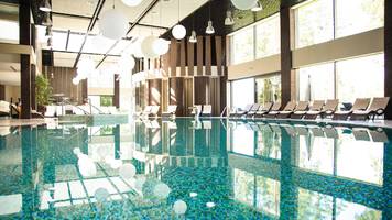 Zwei Hotelgäste wollen mit Burkini in den Pool und werden abgewiesen: „Entwürdigend”