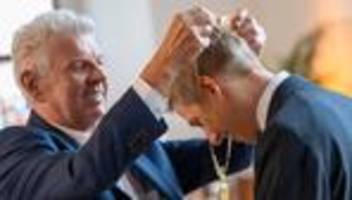 münchner oberbürgermeister: «nie vor Überraschungen sicher» - reiter übergibt an krause