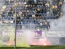 kurioses urteil nach fan-eklat: absteiger breda muss heute nochmal acht minuten nachspielen