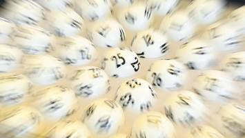 30 Jahre wartete er auf diesen Moment: Lotto-Millionengewinn geht nach Brandenburg
