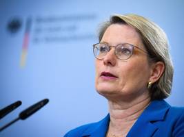 Gesetzentwurf des Justizministeriums: Wer seine Partnerin schlägt, soll das Umgangsrecht fürs Kind verlieren können