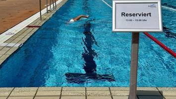 marode schwimmbäder im land: sanierungsbedarf übersteigt eine milliarde euro