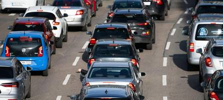 stau auf a99: hier dauert es am montagmorgen länger