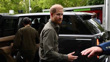 Im Namen von Herzogin Meghan: Prinz Harry verärgert Königshaus mit absurden Forderungen