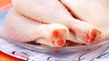 Wie riecht schlechtes Hähnchen: So erkennen Sie verdorbenes Fleisch