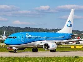 bombe an bord?: wlan-name sorgt für polizeieinsatz in flugzeug