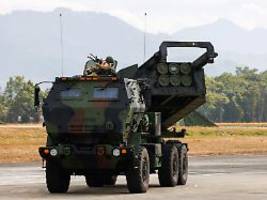 kurz vor trumps china-reise: taiwan schafft mit himars-raketenwerfern todeszone auf inseln