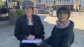 hamburger schüler starten petition gegen massentierhaltung und qualzucht