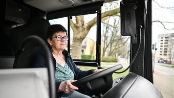 Weil sie sich anschnallen wollte: Busfahrerin Jette (58) wird fristlos gekündigt
