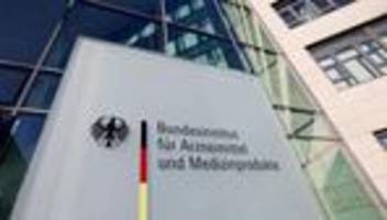 Longevity: Bundesbehörde warnt vor Risiken durch Vitamininfusionen