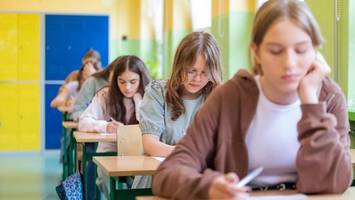 Chemie-Abitur in Berlin: Schulverwaltung räumt Fehler ein – was nun?