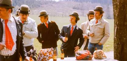 Herrentag: Wie man Väter überlebt, die mit dem Bollerwagen losziehen und trinken