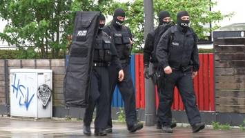 großeinsatz gegen schwarzarbeit: zoll durchsucht objekte in hamburg