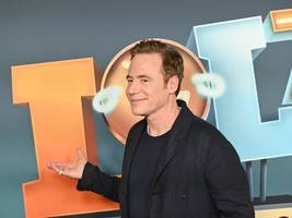 premiere in münchen: Überraschung bei „lol“-besetzung