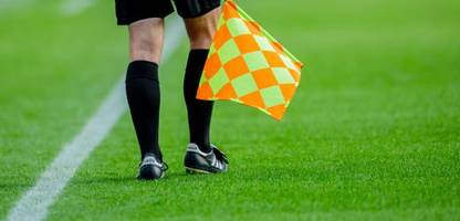 Fußball: Schlag gegen Linienrichter – Spiele in Thüringen abgesagt