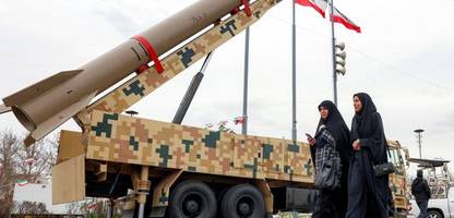 krieg in iran: us-admiral dementiert berichte über iranische raketenstellungen