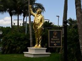 Wird zu Wahrzeichen werden: Trump freut sich über goldene Trump-Statue und hat große Pläne