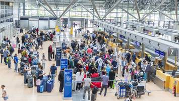 Olympia in Hamburg: Platzen Flughafen und Hauptbahnhof aus allen Nähten?