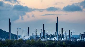 Deutsche Wirtschaft vor Rückschlag im zweiten Quartal