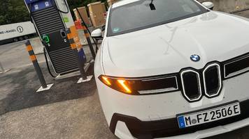 Der BMW iX3 geht seinem Fahrer nicht auf den Wecker