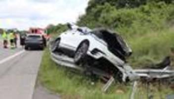 Unfall bei Spurwechsel: Fahrstreifenwechsel auf A6 endet mit drei Leichtverletzten