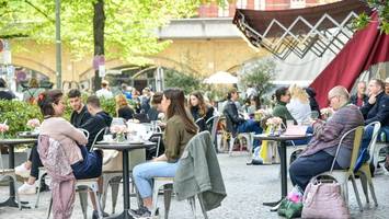 bezirk will ausgehviertel testen: darf hier bald länger gefeiert werden?