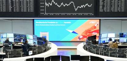 Umsätze der Dax-Konzerne sinken, aber Gewinne steigen