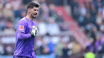 Trauriger Abschied von St. Pauli: Torwart Nikola Vasilj patzt zweimal