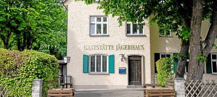 „Dieser Biergarten ist eine Perle“: Das Jägerhaus in Siebenbrunn hat wieder geöffnet