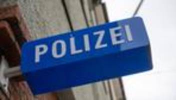 Bei Würzburg: Polizist stürzt mit Motorrad bei Verfolgungsfahrt auf A3