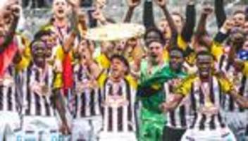 Österreichische Fußballbundesliga: LASK ist nach 61 Jahren wieder österreichischer Fußballmeister