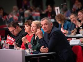 nach rücktrittsankündigung: wohin steuert die linke?