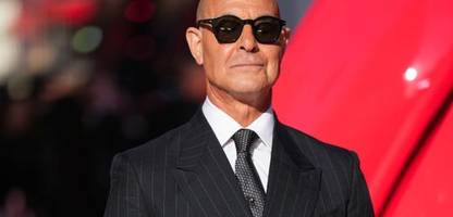 »der teufel trägt prada«: stanley tucci erzählt von mode-fauxpas im podcast
