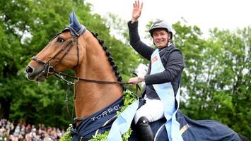 Frederic Tillmann gewinnt Springderby im Stechen
