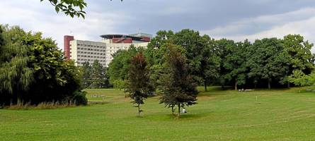 Nachbarstädte und Verbände äußern Kritik an Standort für Uniklinik-Neubau