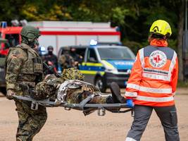defizite im bevölkerungsschutz: warum das rote kreuz für den ernstfall alarm schlägt