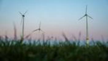 Energie: Deutschland führt erstmals seit Jahren mehr Strom aus als es einführt