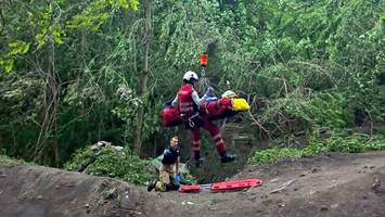 Am Teufelsberg: Mountainbiker bei Sturz schwer verletzt – tückische Rettungsaktion