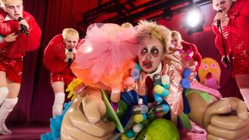 Bilanz des Theatertreffens: Starke Frauen in düsteren Zeiten