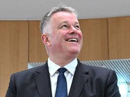mainz: schnieder zum ministerpräsidenten in rheinland-pfalz gewählt