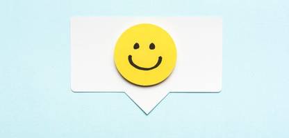 Chats im Job: »Emojis können das Arbeitsklima verbessern«