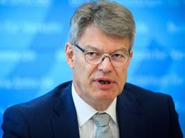 Verkehrsverlagerung: Bundesrechnungshof rügt Verkehrsministerium