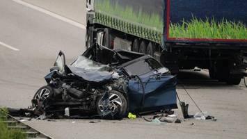 41-Jähriger bei Unfall lebensgefährlich verletzt – A21 stundenlang gesperrt