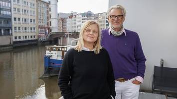 Wie kommt man mit der eigenen Identität klar, wenn ein Elternteil abgelehnt wird?