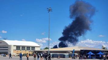 Zusammenstoß bei Flugshow in den USA – Videos zeigen bizarren Fliegertanz