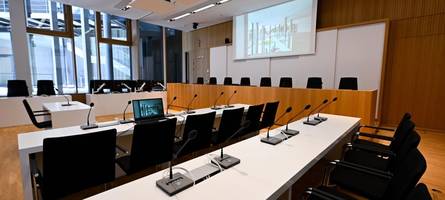 „Ein echter Prunkpalast“: Diesen skurrilen Namen trägt Bayerns größter Gerichtssaal