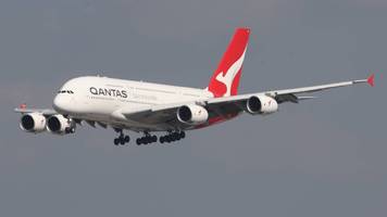 Mann beißt Besatzungsmitglied, Qantas-Flug muss unvorhergesehene Landung auf Tahiti machen