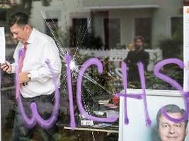 gewalt- und Äußerungsdelikte: attacken gegen politiker schnellen in die höhe