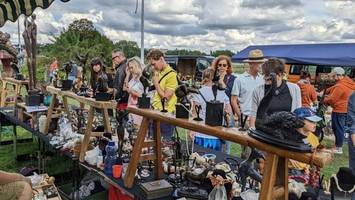 pfingstfestival mit riesenflohmarkt: trabrennbahn wird zum trödler-paradies